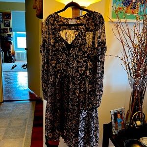 Graham and Spencer black and pink flowered dress Sz L. NEVER WORN